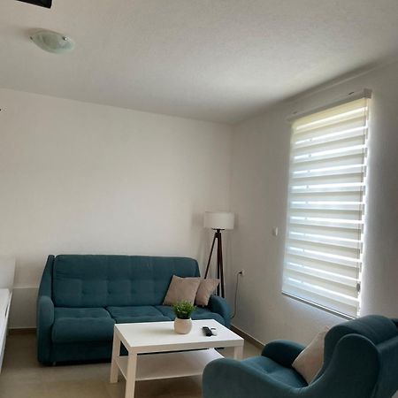 Tiki Apartments ゲヴゲリヤ エクステリア 写真