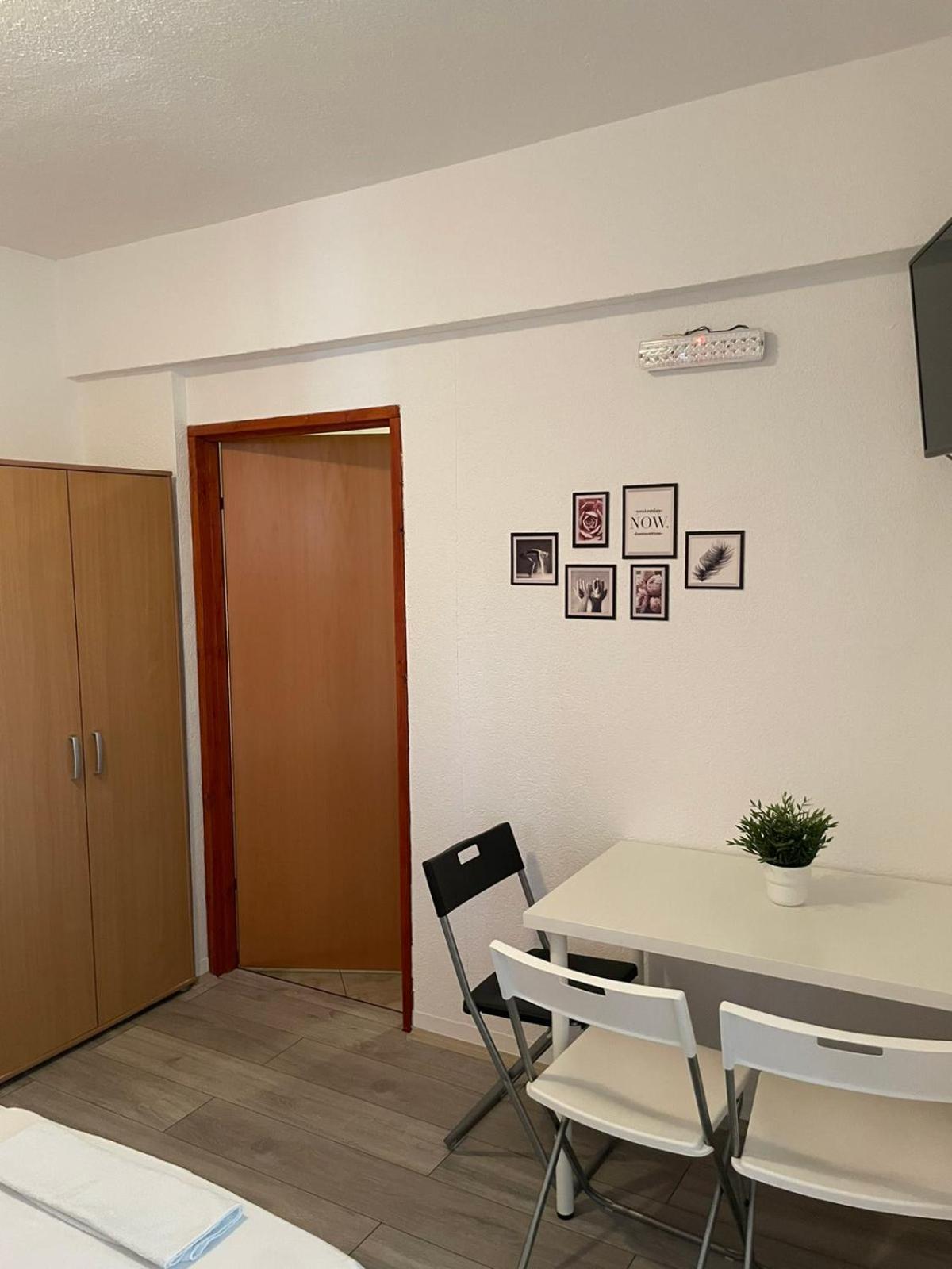 Tiki Apartments ゲヴゲリヤ エクステリア 写真